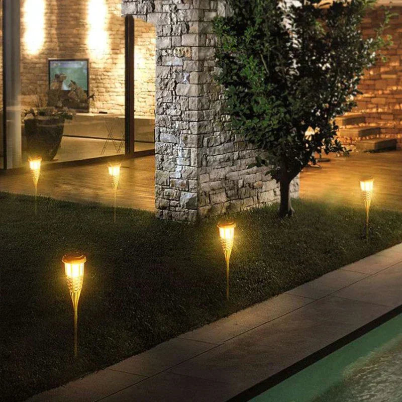 Avelena | Solar-Fackel 5er-Set | Flammenoptik LED Gartenleuchten | Solarbetrieben | Dekoratives Licht für Außen
