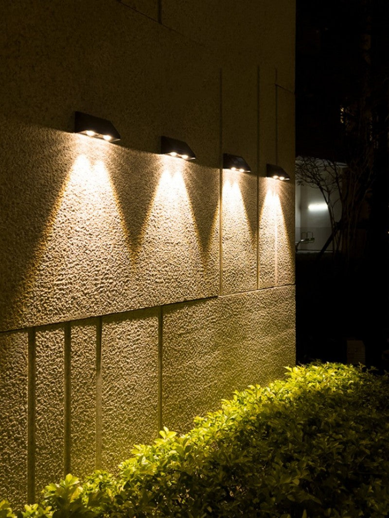 Avelena | SunBeam – Wasserdichte Solar-Wandlampe für den Außenbereich