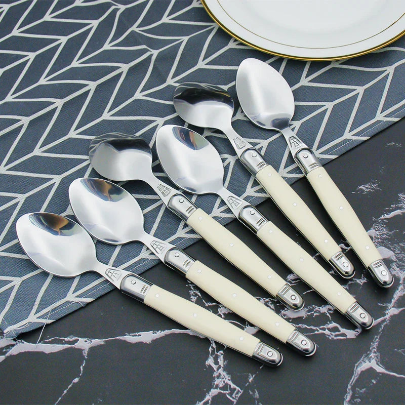Avelena | Elfenbeinfarbenes Laguiole-Besteckset