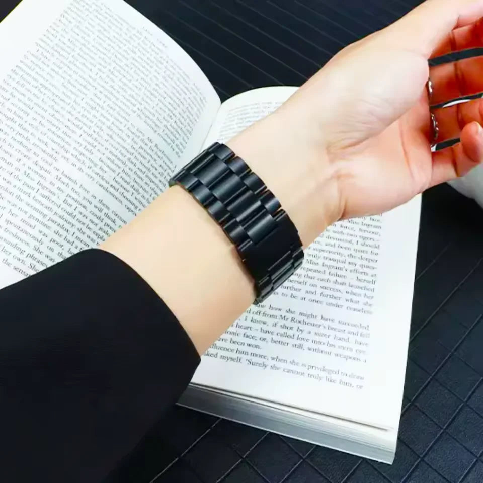 Avelena | Stahlzeit Langlebiges elegantes Design
