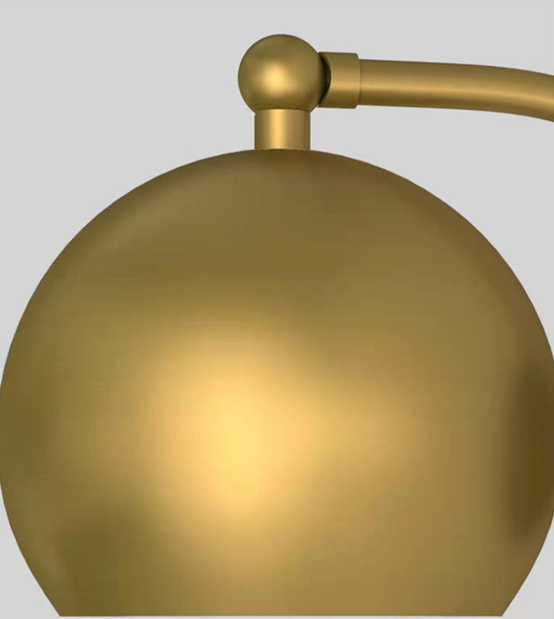 Avelena | AntiqueAura – Klassische Vintage-Wandlampe mit Stecker für elegante Räume