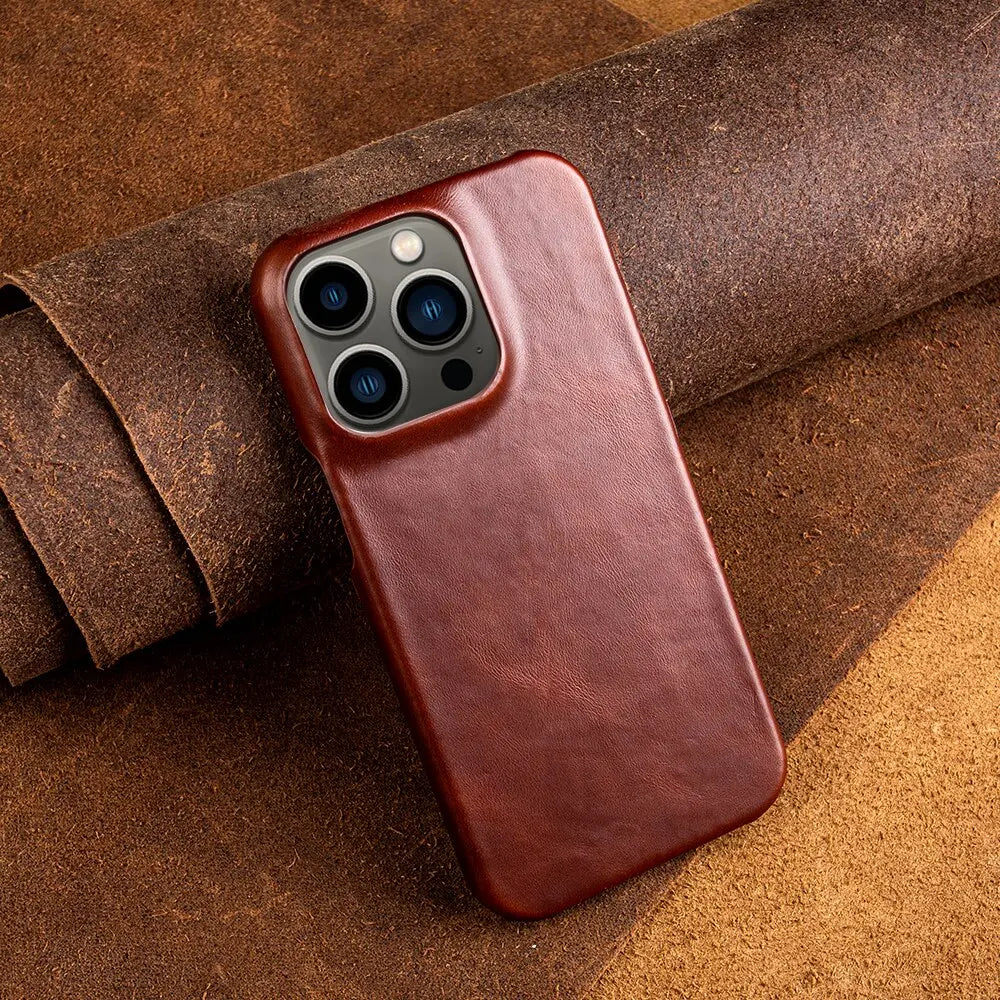 Avelena | RoyalLeather: Luxuriöse, handgefertigte Hülle aus echtem Rindsleder für das iPhone