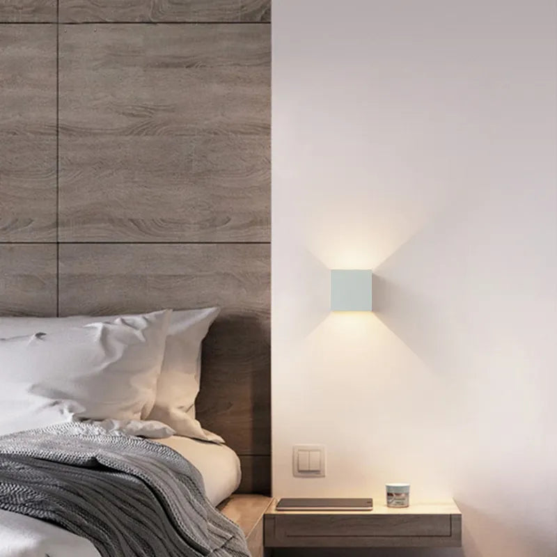 Avelena | VellaGlow™ | Luxuriöse Wandleuchte mit Bewegungssensor
