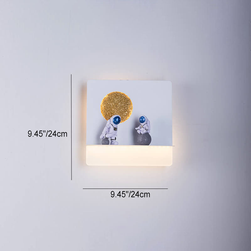 Avelena | Zeitgenössische kreative Eisenharz runde Astronaut LED Wandleuchte Lampe für Schlafzimmer