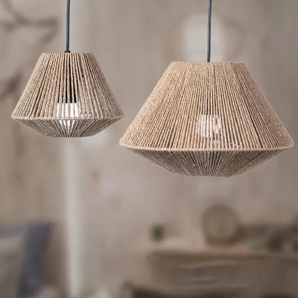 Avelena | RotaBeam - Robuste Holzdeckenlampe