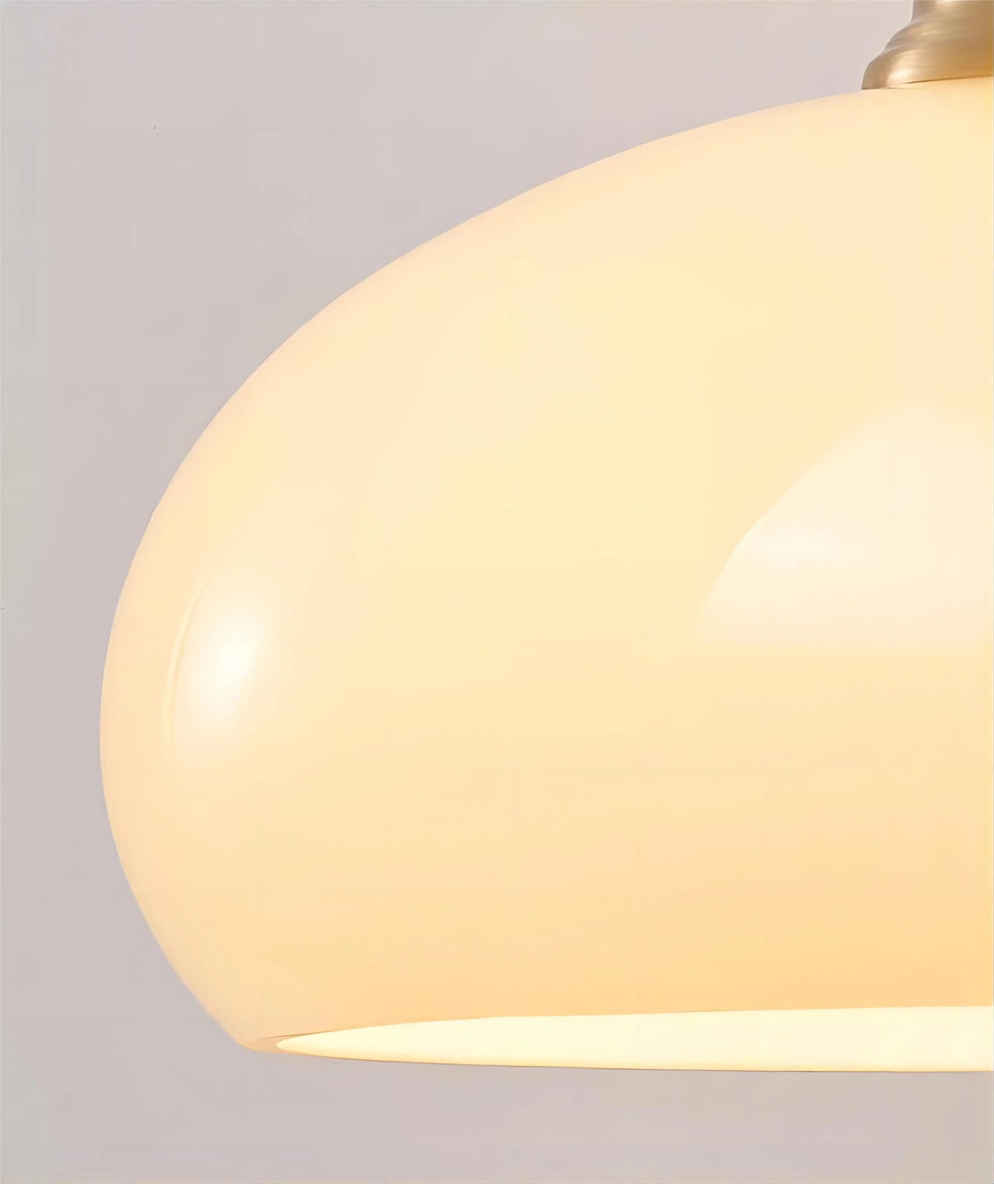 Avelena | WalnutEdge – Moderne Wandlampe aus Walnuss und Messing