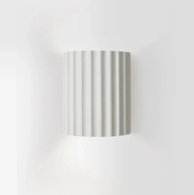 Avelena | Zeitgenössische Harzwandlampe | Beidseitige Lichtdiffusion & Ideal für moderne Wohnräume, Schlafzimmer, Flure