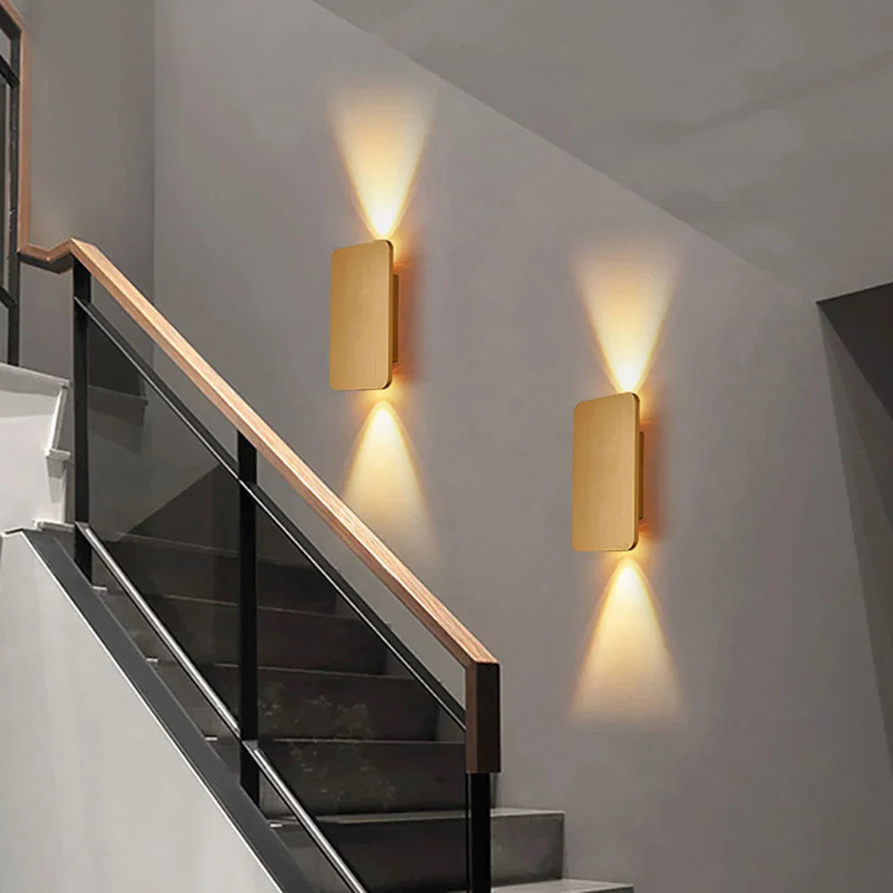 Avelena | Aria Moderne Quadrat Wandlampe – Auf- und Ablichtung für Schlafzimmer und Wohnzimmer