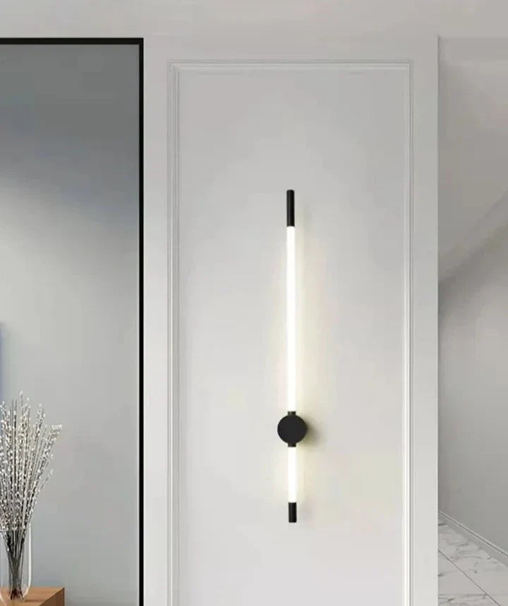 Avelena | AstraBeam – Vertikale LED-Wandlampe für moderne Innenräume