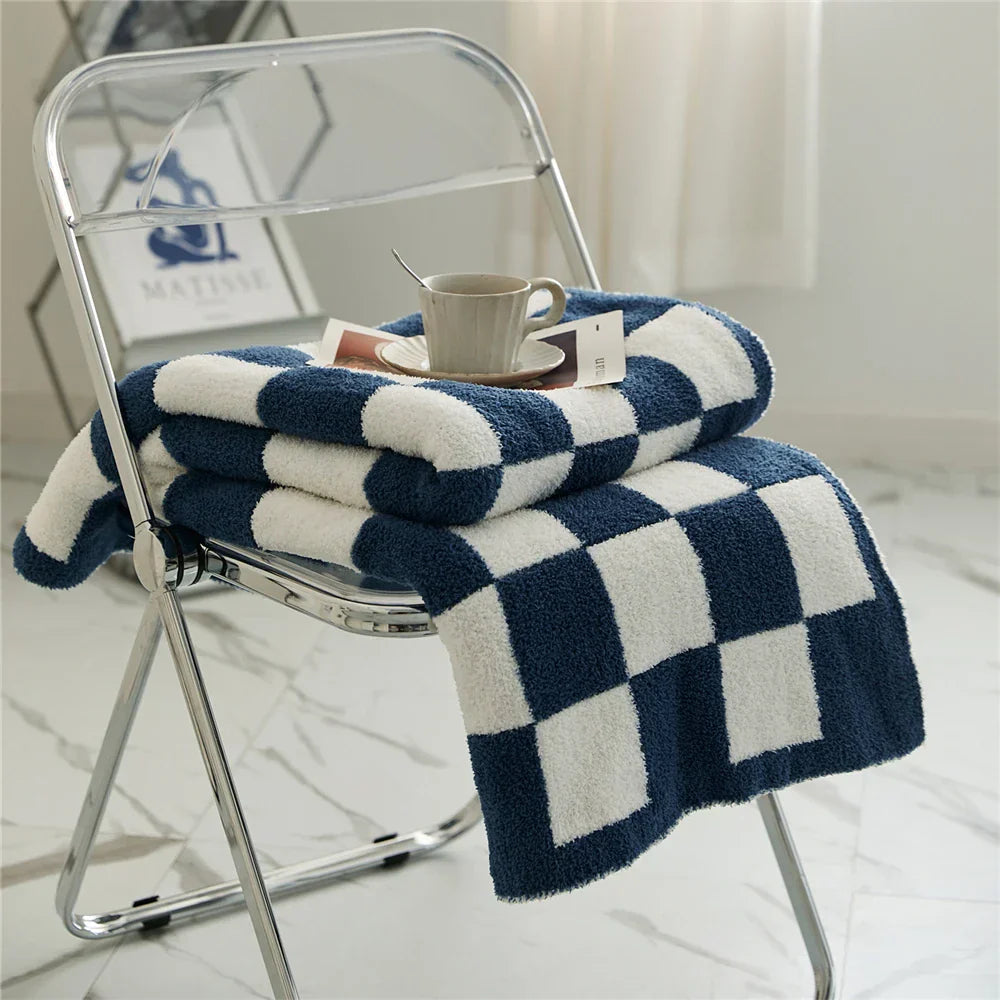 Avelena | WEICHER KAROS NAVY