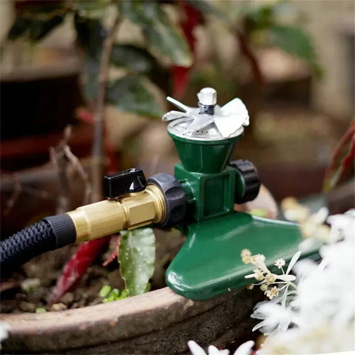 Avelena | 360-Grad Automatischer Rotierender Metall Rasen Sprinkler – Effektiver Gartenbewässerung Sprühkopf