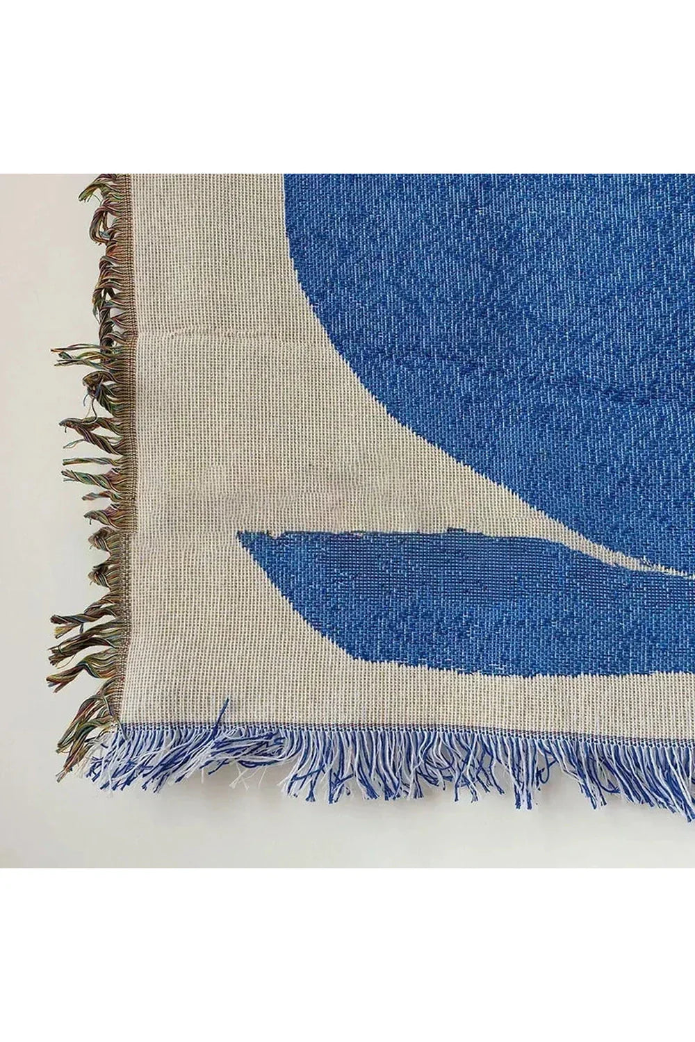 Avelena | Abstract Blue Muse Decke