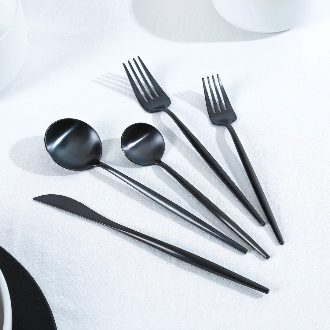 Avelena mattes Schwarz Besteckset – Designer-Silberbesteck