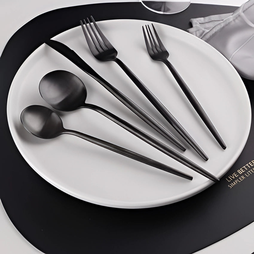 Avelena Mattes Edelstahl Besteckset – Modern & Minimalistisch