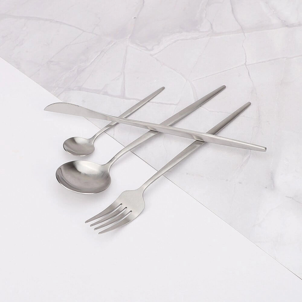 Avelena Minimalistisches Edelstahl Besteckset für Ihr Zuhause