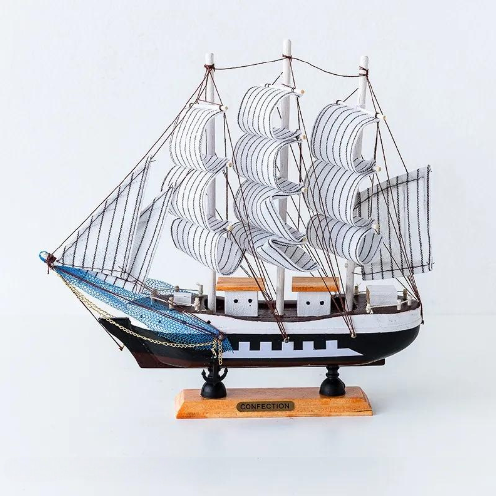 Avelena | Royaleva Nordic Holz Segelboot Skulptur - LED beleuchtetes Dekorstück, batteriebetrieben