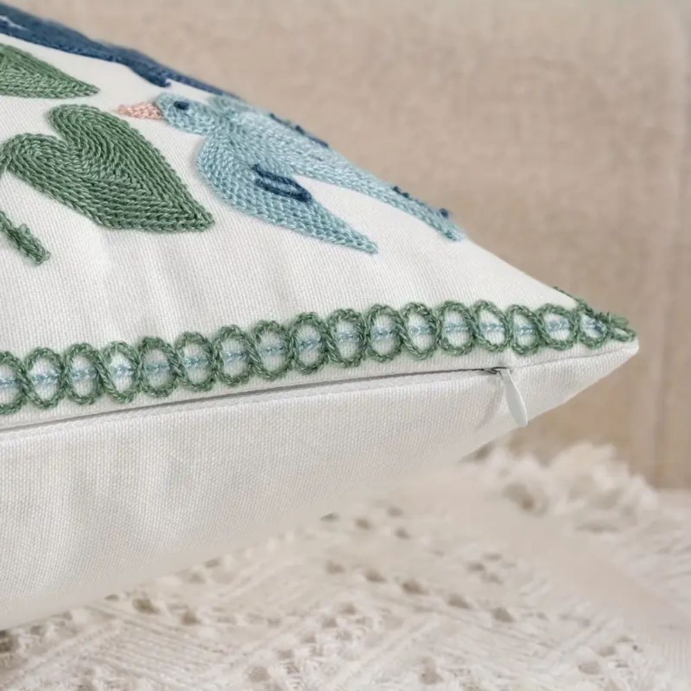 Avelena | Vintage Botanische Stickerei Kissenbezug