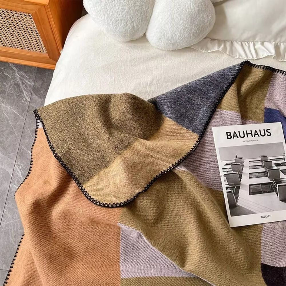 Avelena | Warm gestrickte Farbblock Plaid Decke
