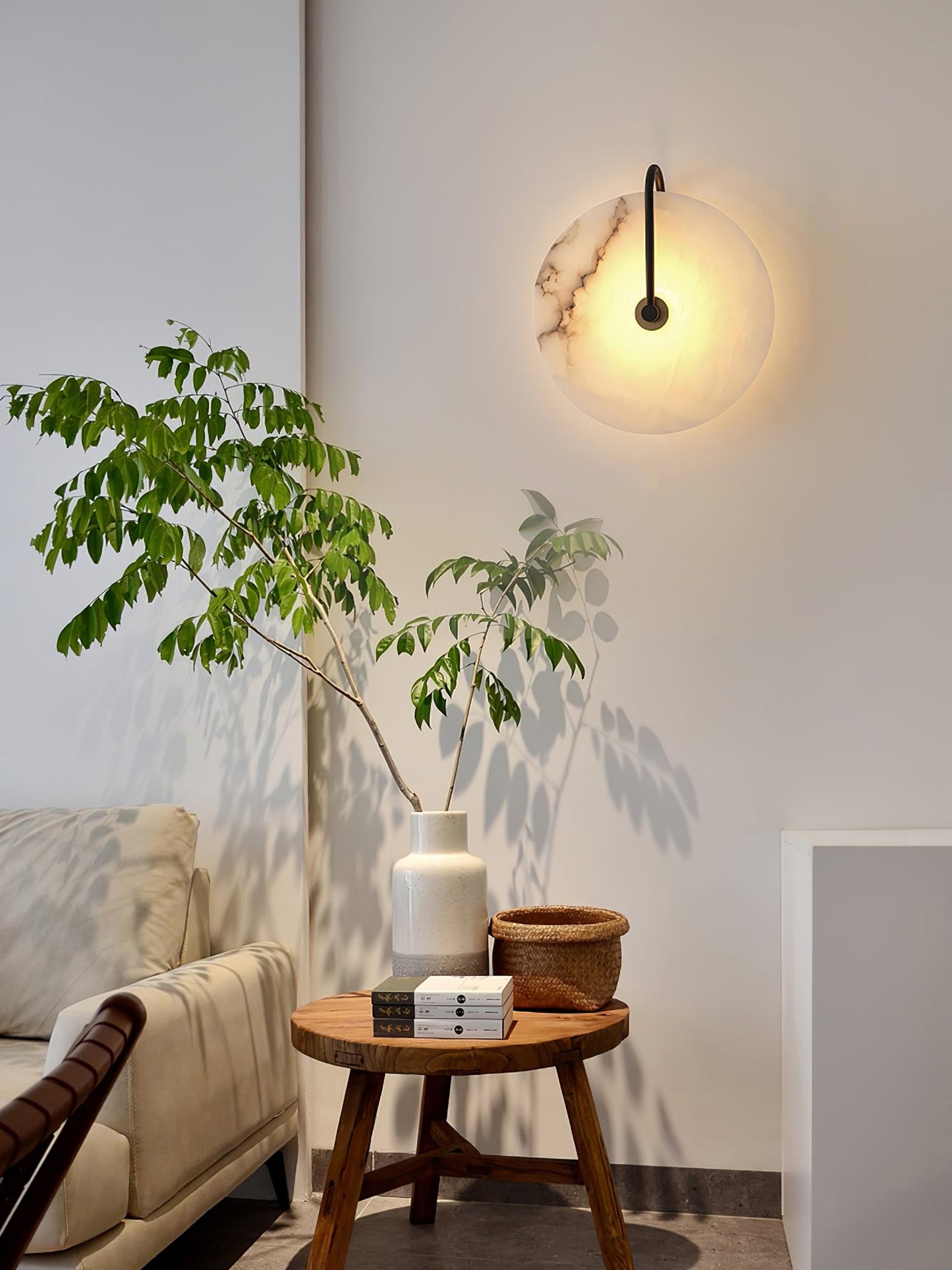 Avelena | Weiße Alabaster-Wandlampe