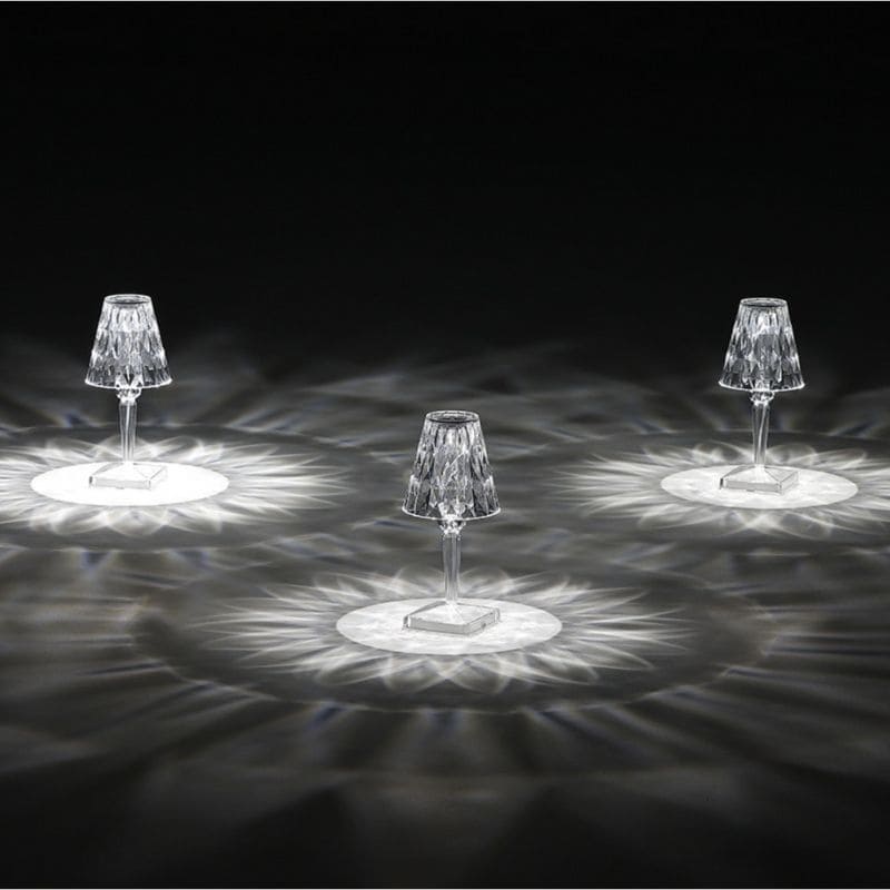 Avelena | Acryl Kristall Tischlampe - LuxeGlow