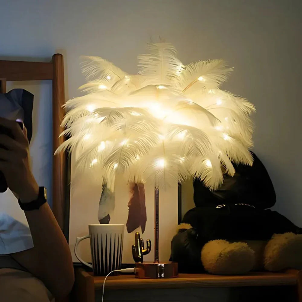 Avelena | Atmosphärische Veer Palme Lampe - LumaPalm