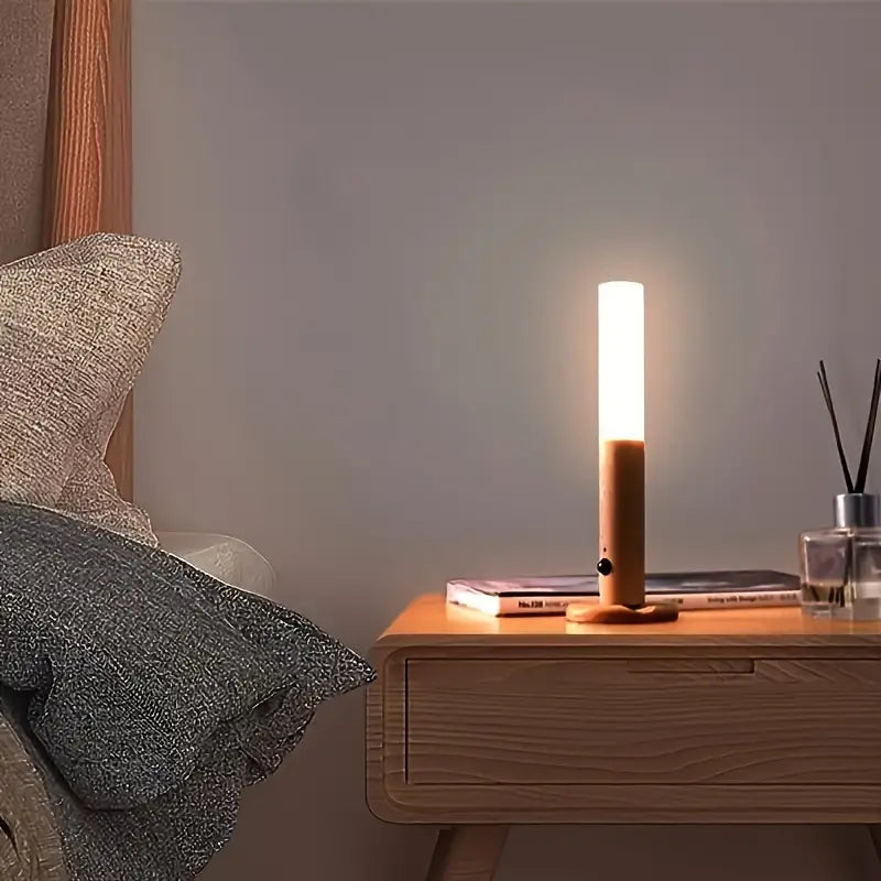 Avelena | Abnehmbare Wandlampe