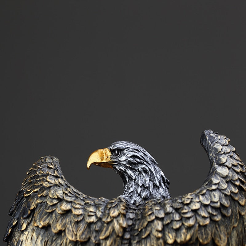 Avelena | Adler mit ausgebreiteten Flügeln Ornament Wohnkultur