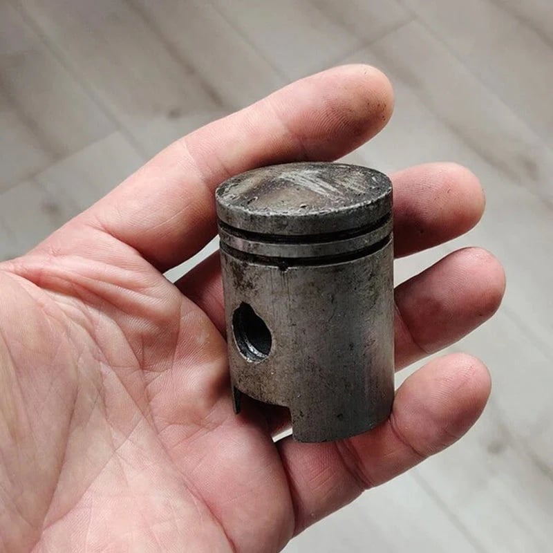 Avelena | Piston Art Skull Schlüsselanhänger
