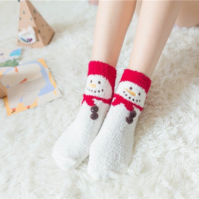 Avelena | Weihnachts-Socken im Geschenkbox-Design | Flauschige Haus- & Kuschelsocken | Universalgröße