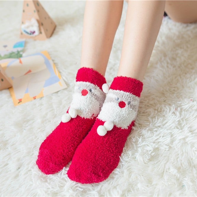 Avelena | Weihnachts-Socken im Geschenkbox-Design | Flauschige Haus- & Kuschelsocken | Universalgröße