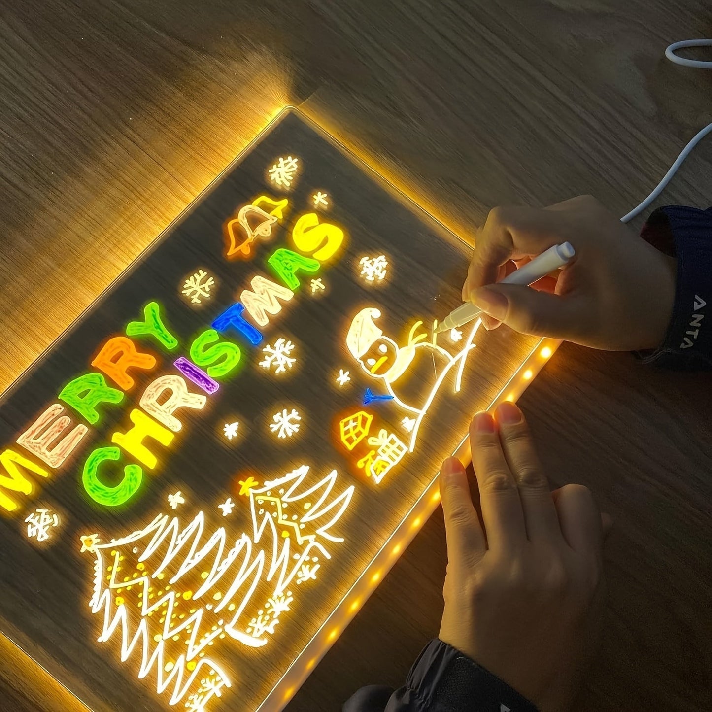 Avelena | USB LED Notizboard mit 12 Farbstiften - Leuchtende Nachrichtenboard für Büro & Zuhause