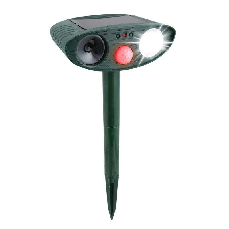 Avelena | Solar-powered ultrasound deer repeller - Effective deer deterrent for gardens and caverns in 48 hours