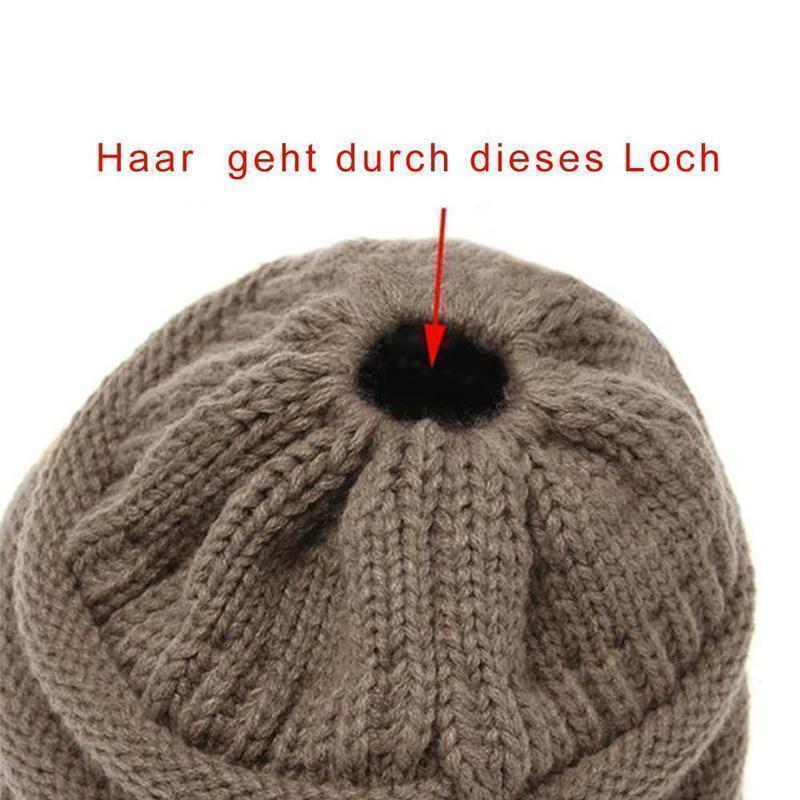 Avelena | Weiche Gestrickte Pferdeschwanz-Mütze Mit Zöpfen Loch