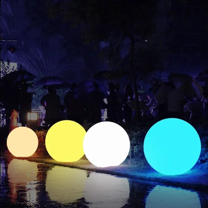 Avelena | Solar Powered Mood Light Sphere - ShapeLights Wiederaufladbare Ball-Lampe für den Außenbereich