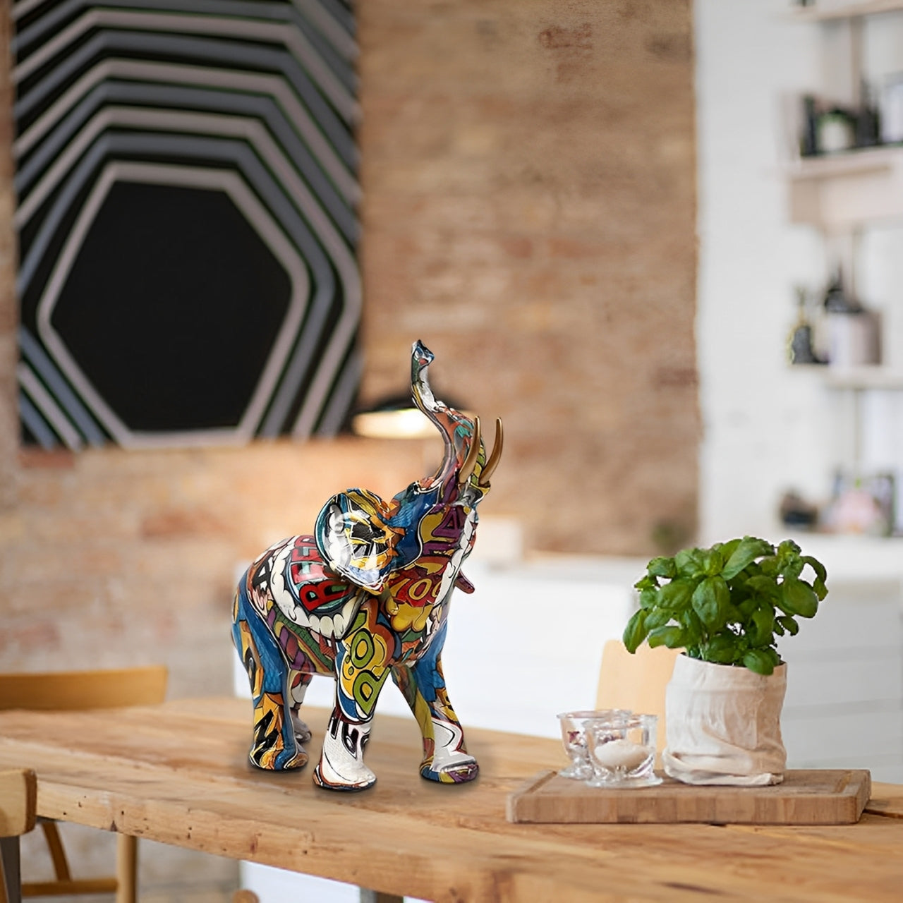 Avelena | Abstrakte Elefantenstatue – Farbiges Afrikanisches Design mit erhobenem Rüssel für Glück