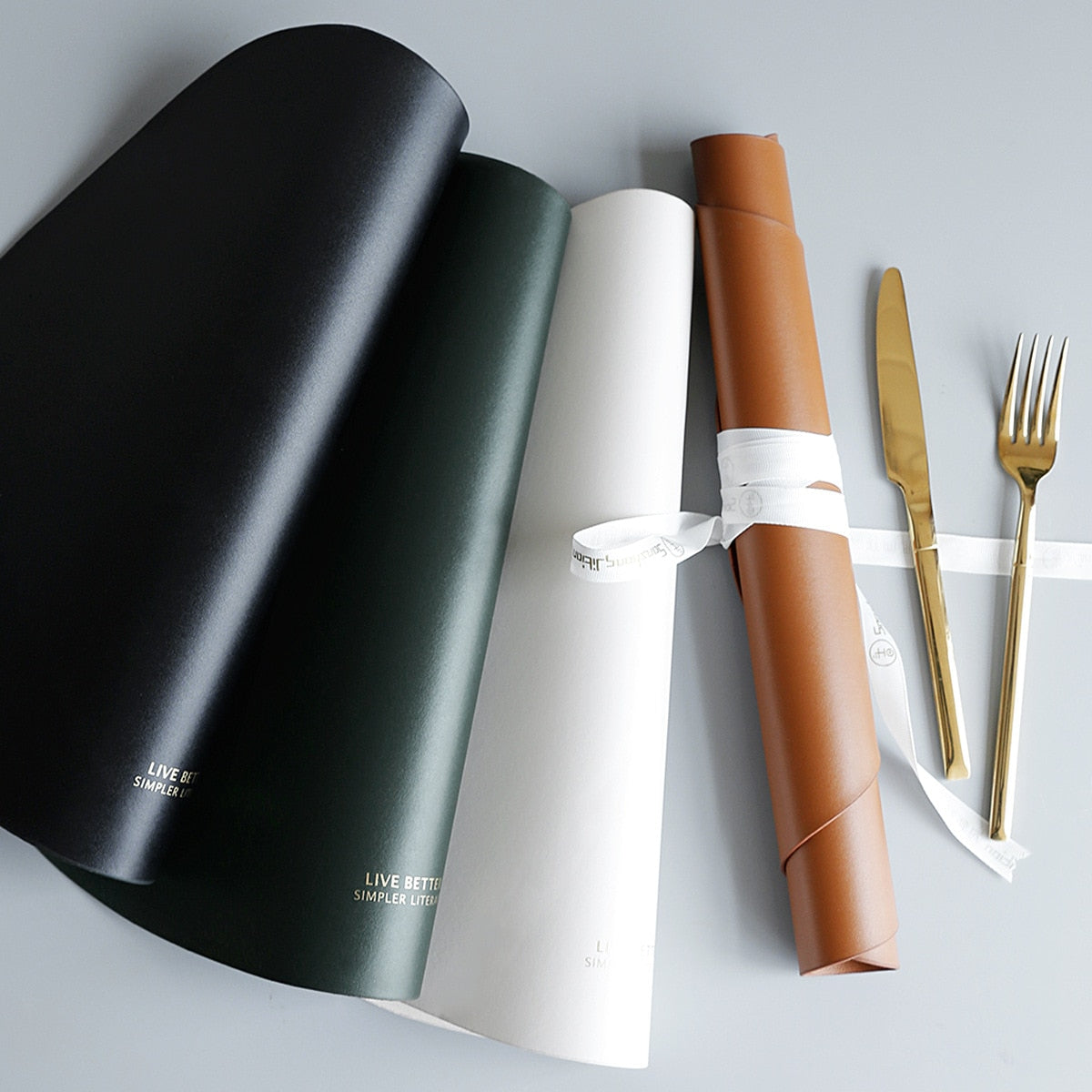 Avelena | 4 Farben Dreieck Platzset Set