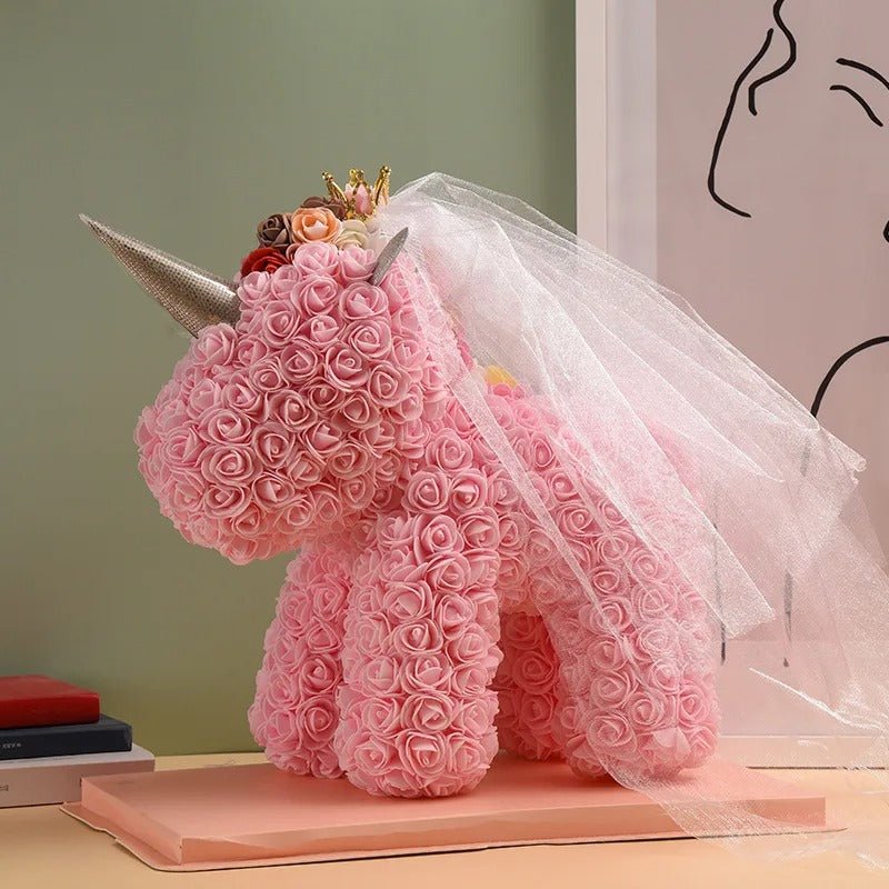 Avelena | Rosa Einhorn - Künstliche Blume Einhorn mit über 500 Blumen, das beste Geschenk für Weihnachten, Valentinstag, Jubiläen und Geburtstage