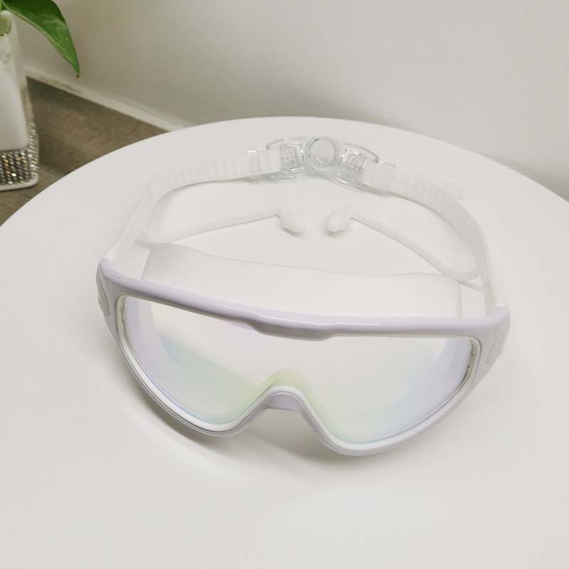 Avelena | Weitwinkel-Schwimmbrille mit Antibeschlag-Effekt