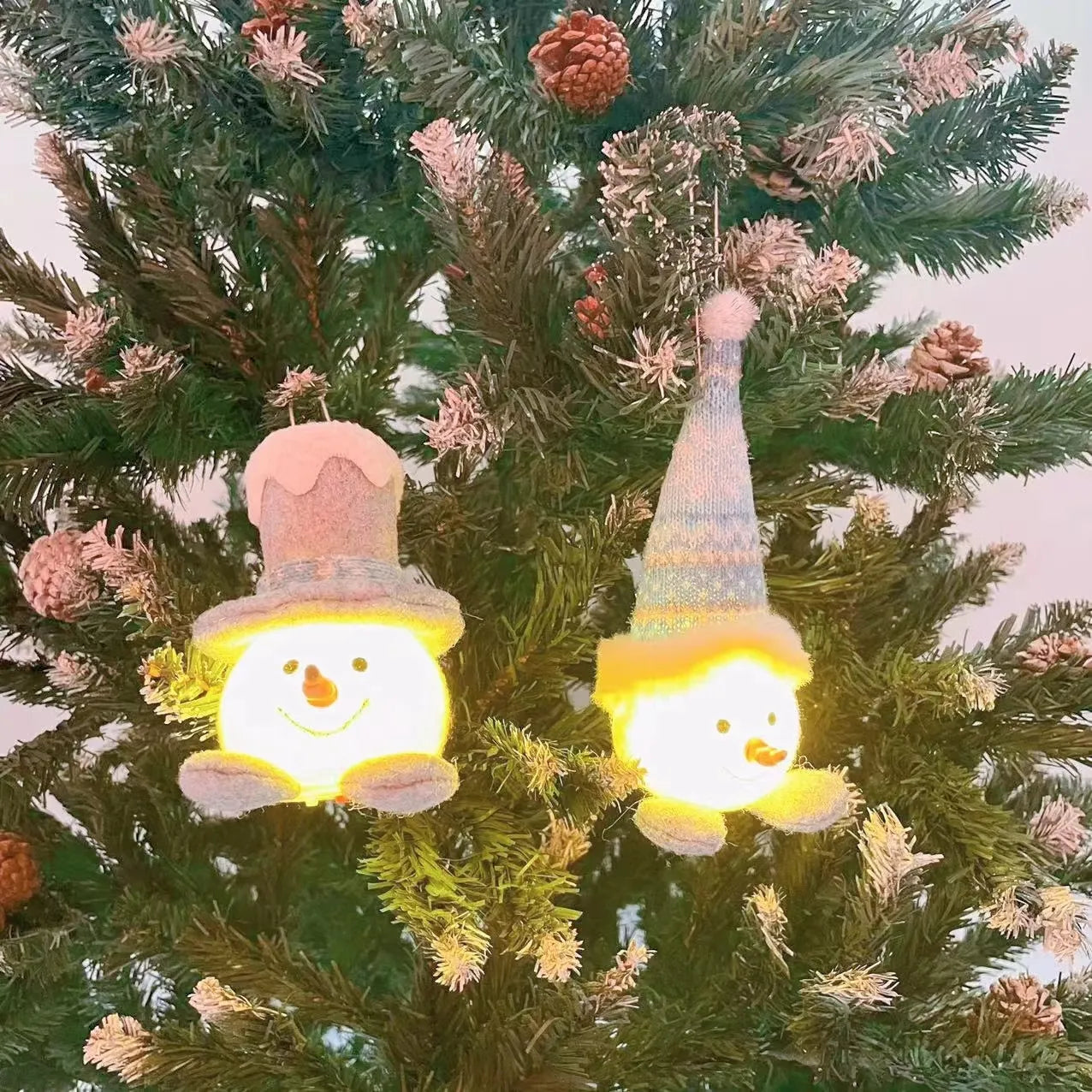Avelena | Weihnachts Puppe Licht Plüsch Leuchtender Schneemann