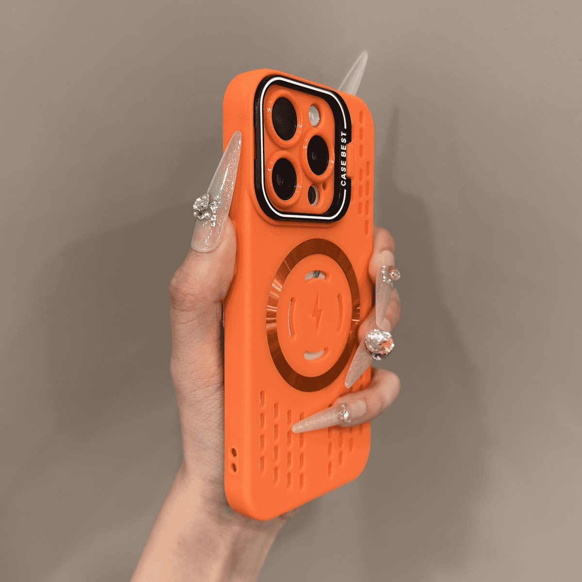 Avelena | Weiche Silikon-Schutzabdeckung mit blitzschnellem magnetischem Laden Hülle für iPhone