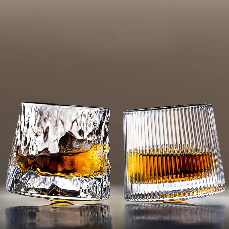 Avelena | Strukturiertes Whiskyglas mit Welleneffekt
