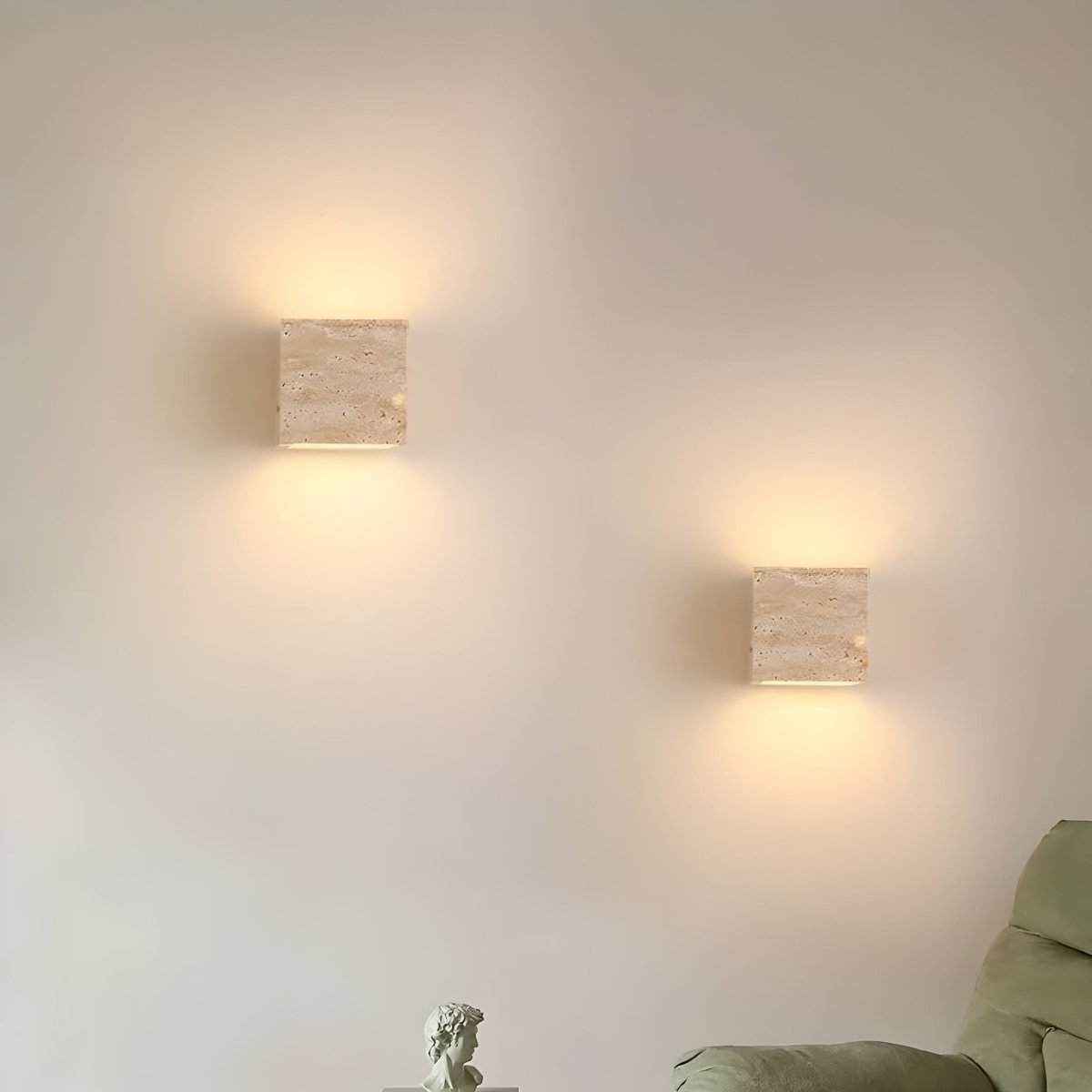 Avelena | Wandleuchte aus Travertin für eine warme und elegante Atmosphäre