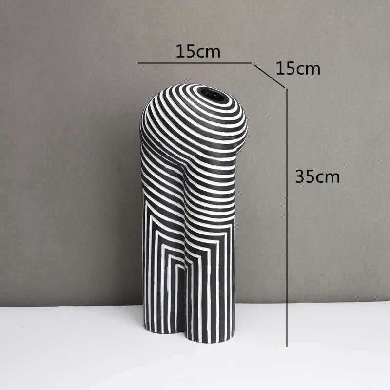 Avelena | Vase mit abstrakter Geometrie