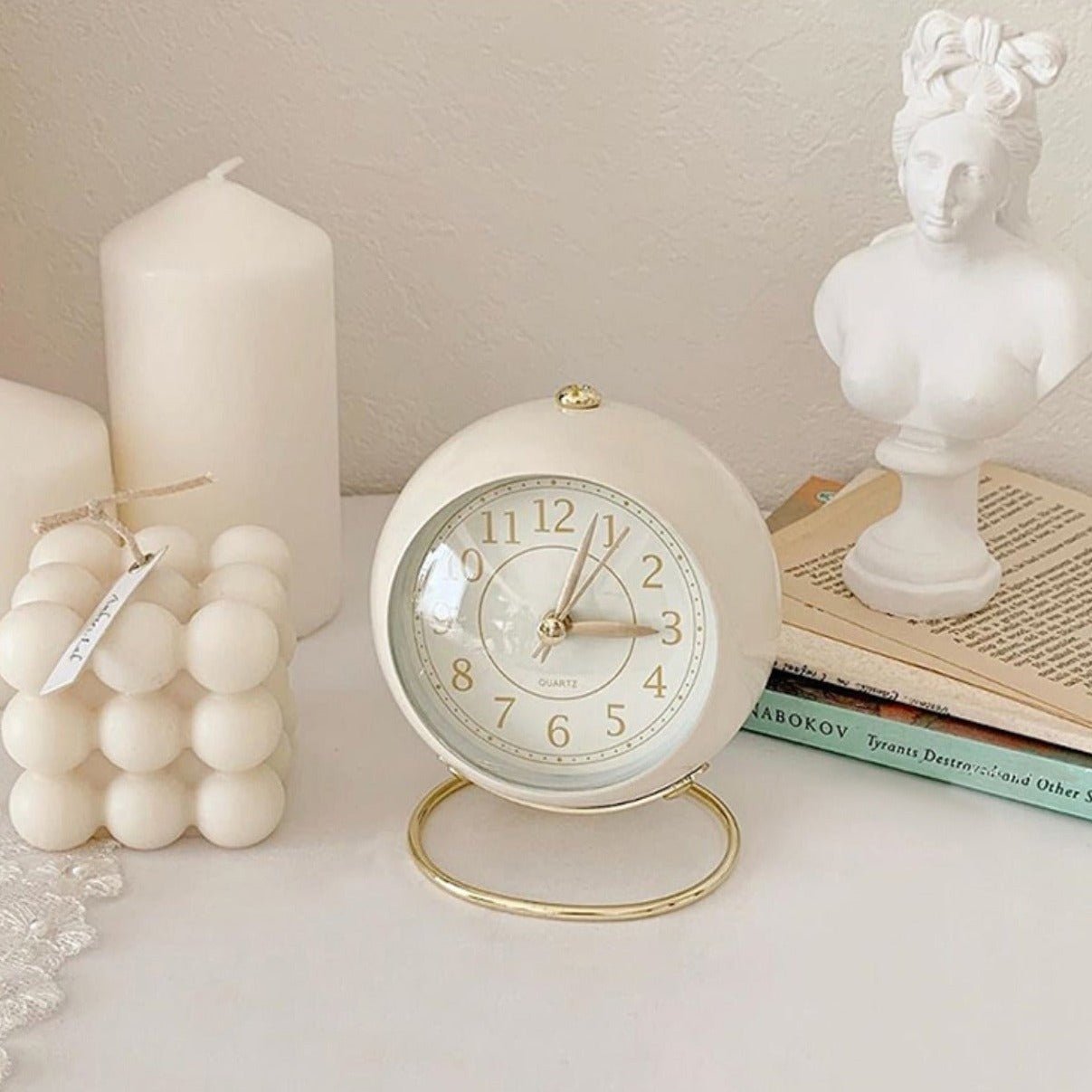 Avelena | Vintage runde Analog-Uhr