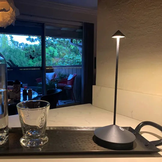 Avelena | Wireless LED Tischlampe - ClarityGlow