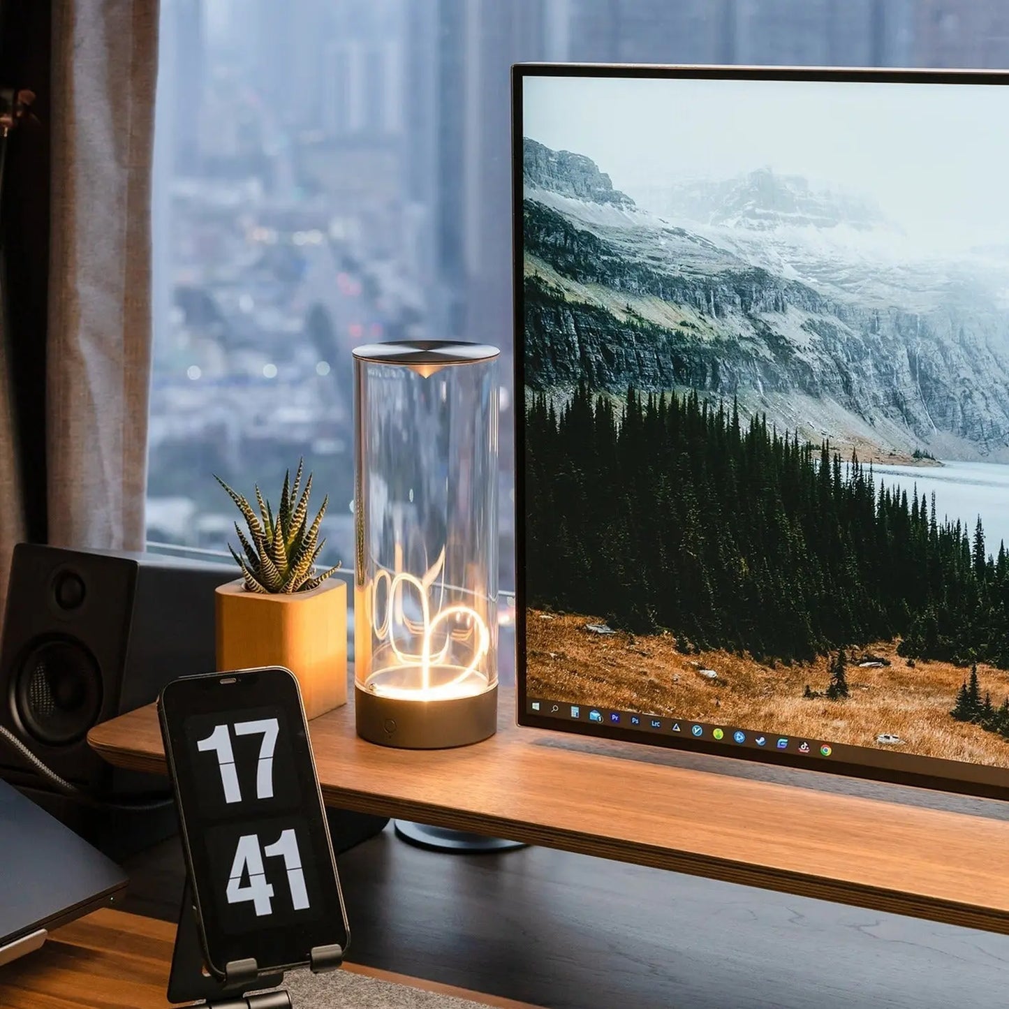 Avelena | Wireless Mood Lamp - LumenFlow
