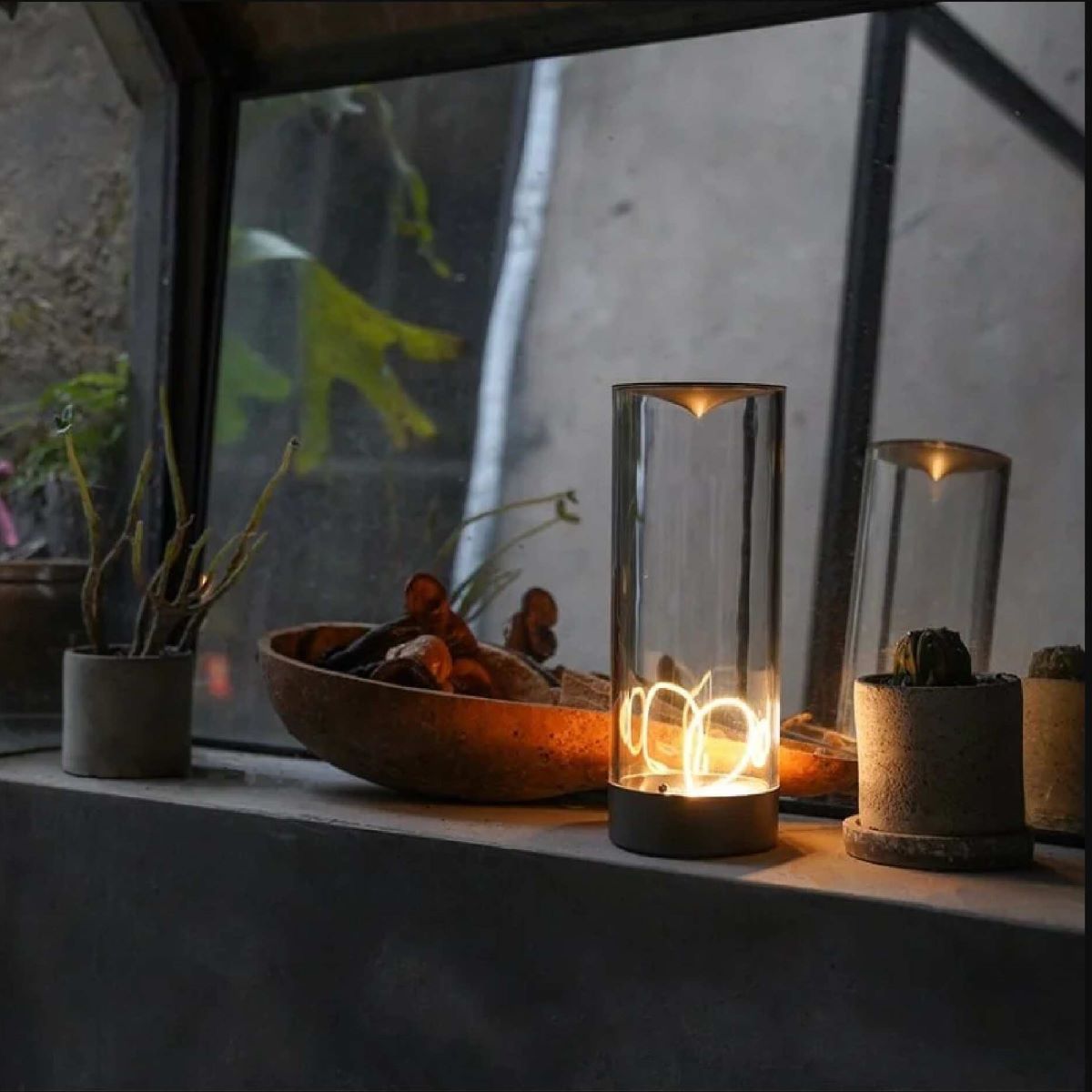 Avelena | Wireless Mood Lamp - LumenFlow