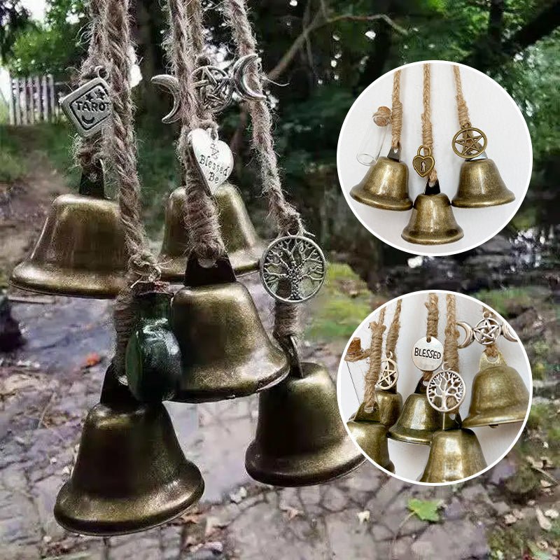 Avelena | WitchBubble – Handgefertigtes Schutzamulett mit Glocken & magischen Charms für spirituelle Harmonie
