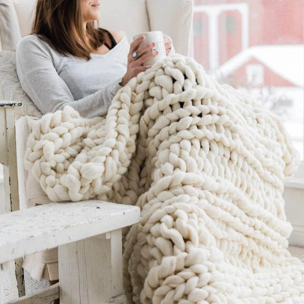 Avelena | DIY Chunky XL 1000 Gramm Wollgarn für das Stricken einer Herrlich Weichen Decke