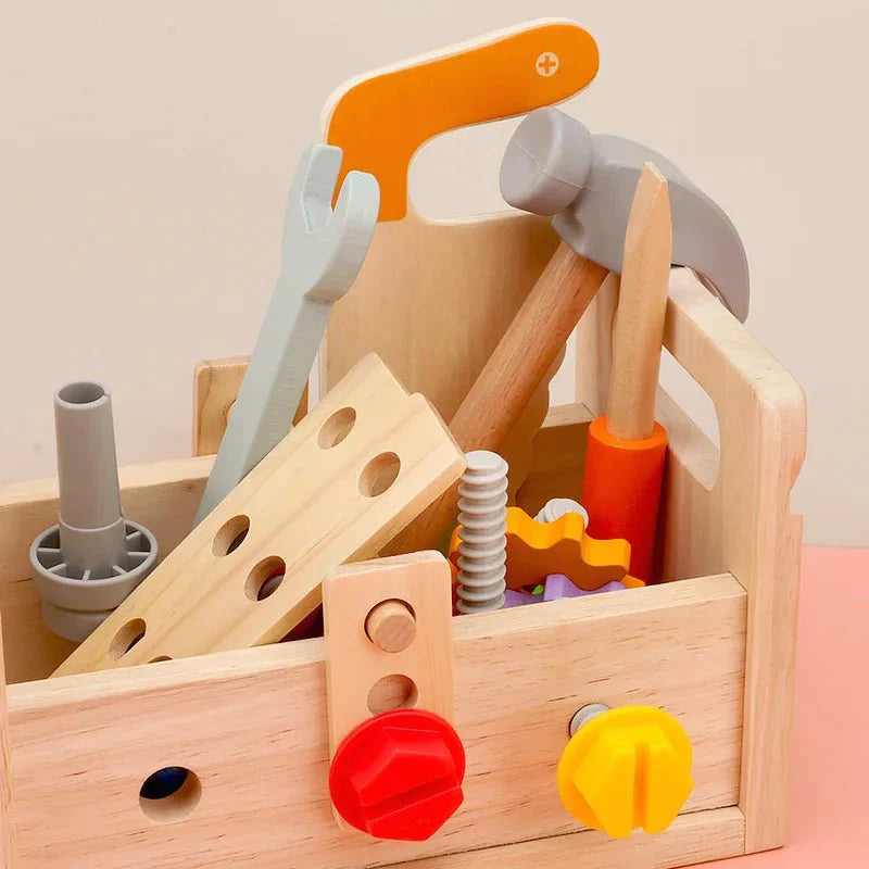 Avelena | WoodTools – Montessori-Holzwerkzeugkasten zur Förderung von Kreativität und motorischen Fähigkeiten